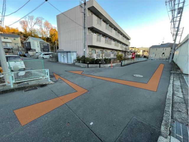 【不定期】臨時　篠原町MM玄関前駐車スペースの駐車場写真