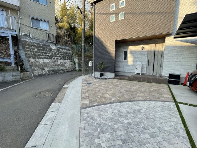 【不定期】臨時　篠原町MM玄関前駐車スペースの駐車場写真