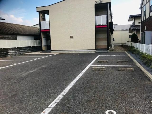 レオパレススプリオ 05駐車場【27249】の駐車場写真