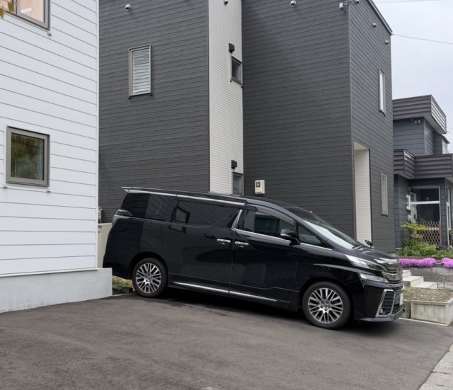 美沢1丁目7-14駐車場の駐車場写真