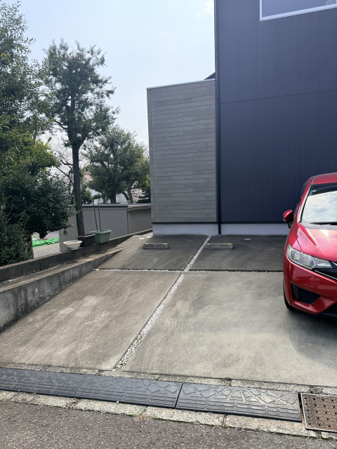 末長西公園横駐車場の駐車場写真