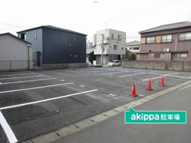 【No.17】ラッキーパーク末広5の駐車場写真