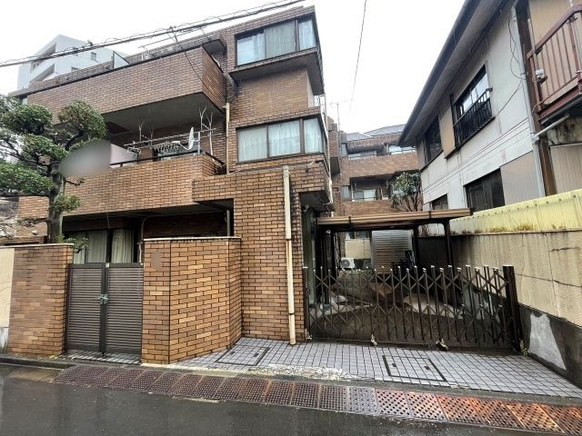 初台1丁目31 個人宅◎アキッパ駐車場の駐車場写真