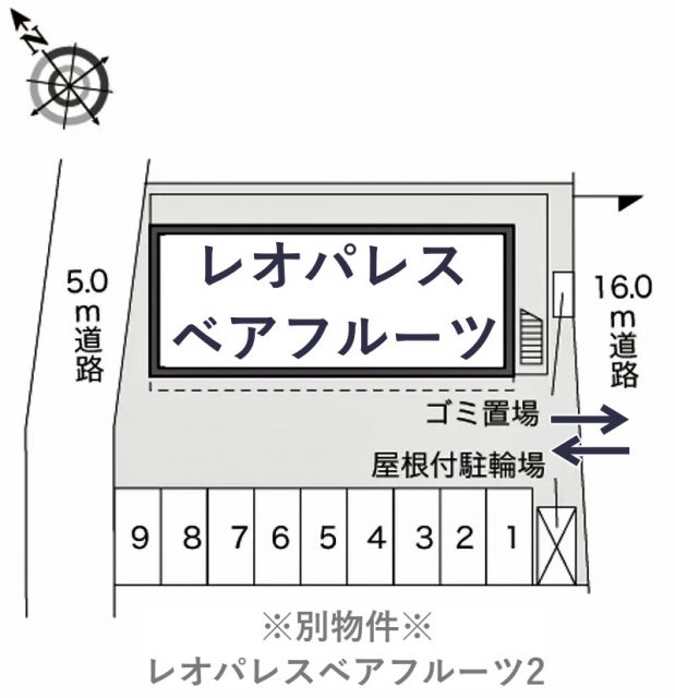 レオパレスベアフルーツ駐車場【24958】の駐車場写真