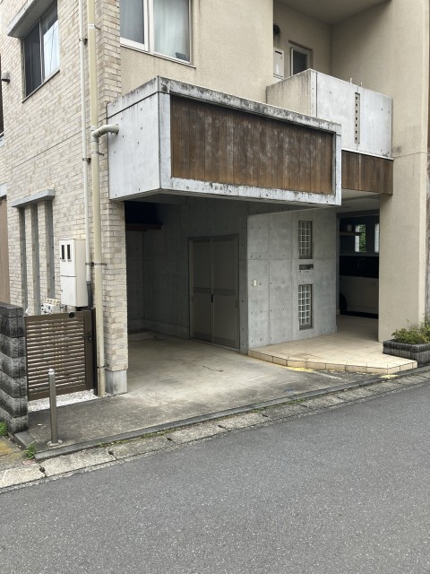 神木本町5丁目12-31駐車場の駐車場写真