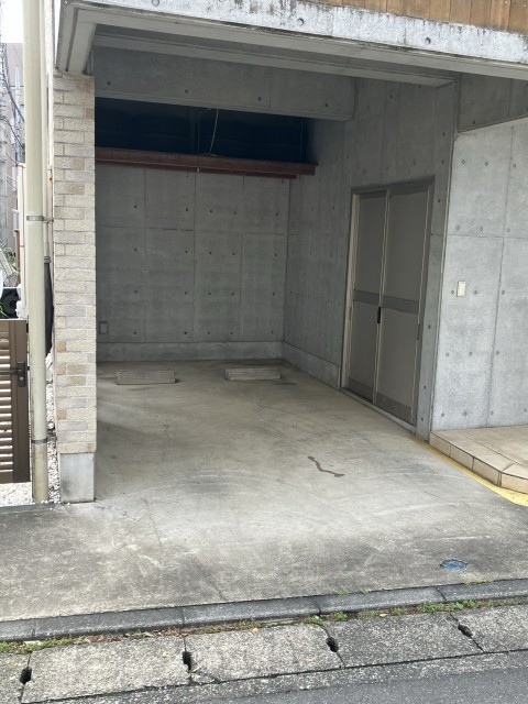 神木本町5丁目12-31駐車場の駐車場写真
