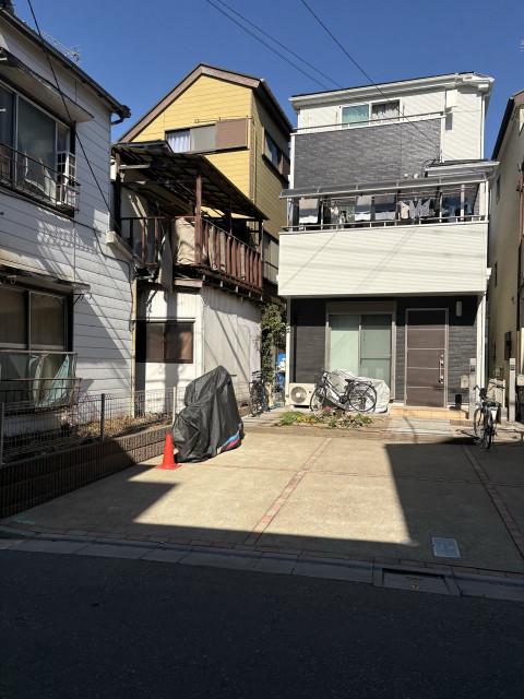 本木西町14Ｙ宅アキッパ駐車場の駐車場写真