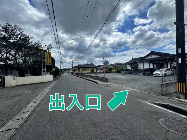 御代志1656-32駐車場の駐車場写真