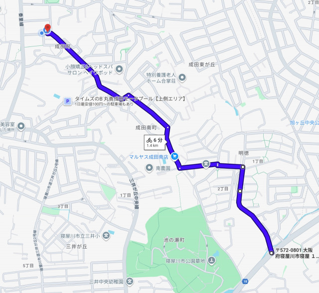 成田町屋根シャッター監視カメラ付き2-2　EV充電可　自転車置可　高級車向けの駐車場写真