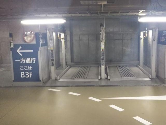【7/13限定 12:00以降の入庫必須】【高さ170cm】【B3F】サピアタワーakippa駐車場【326・327】の駐車場写真