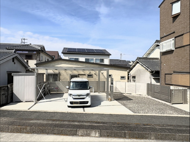 若林町3-173駐車場No.1（屋根あり）の駐車場写真