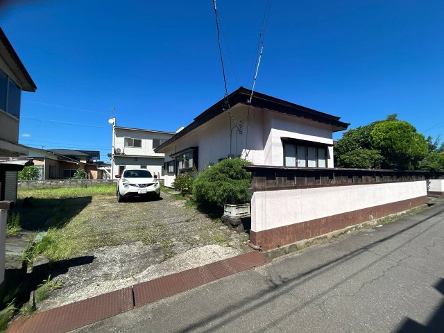 一棟貸し古民家民泊Honjo no ie駐車場の駐車場写真