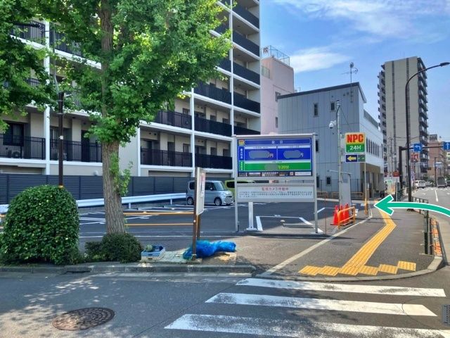 NPC24H江戸川区中央1丁目パーキングの駐車場写真