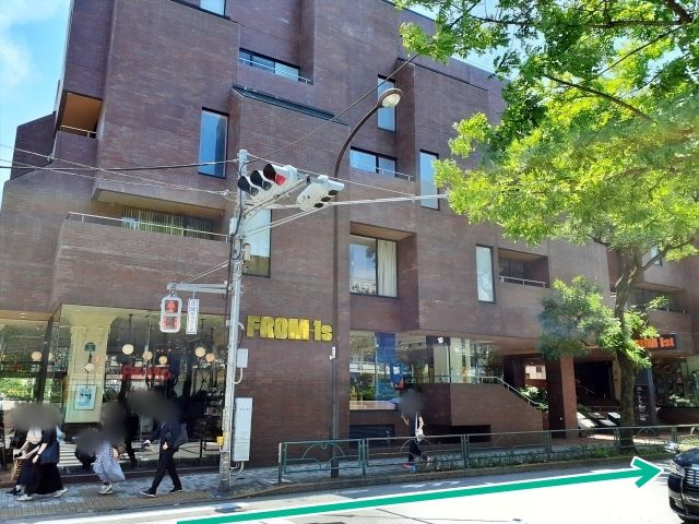 FROM-1st駐車場【普通車】※高さ179.9cm以下【全日：8:00~23:00】の駐車場写真