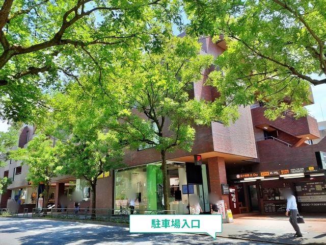 FROM-1st駐車場【普通車】※高さ179.9cm以下【全日：8:00~23:00】の駐車場写真