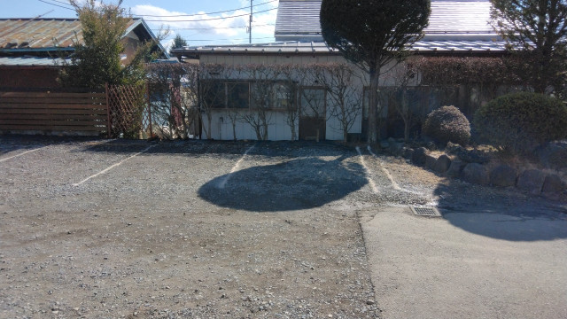 しんたく富士吉田市浅間2丁目7番8号駐車場の駐車場写真