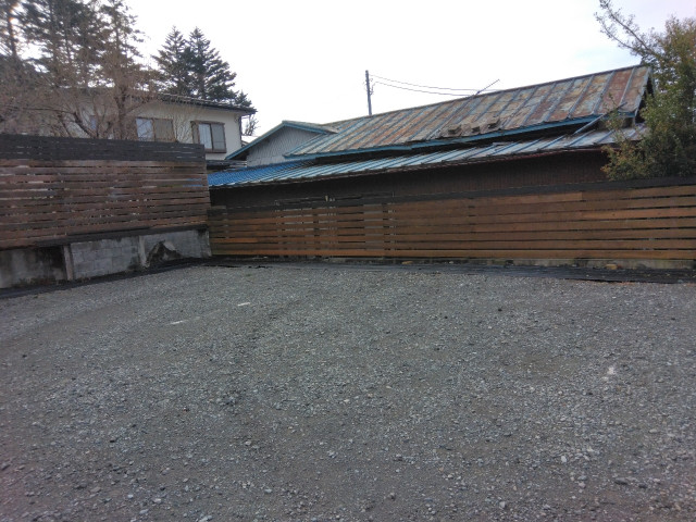 しんたく富士吉田市浅間2丁目7番8号駐車場の駐車場写真