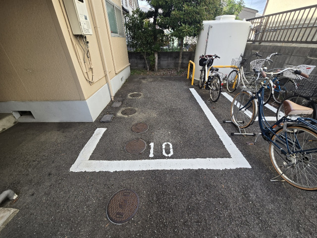 プレミール高松 駐車場の駐車場写真