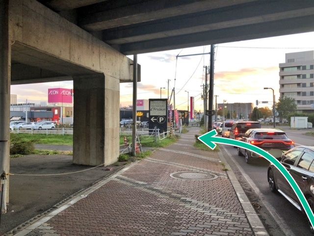 クラブイーグル千歳店駐車場【青空駐車場】の駐車場写真