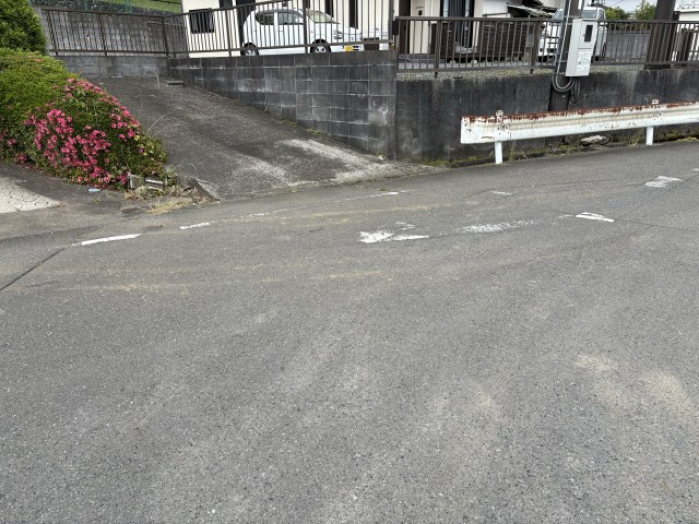 akippa駐車場　斜面の駐車場写真