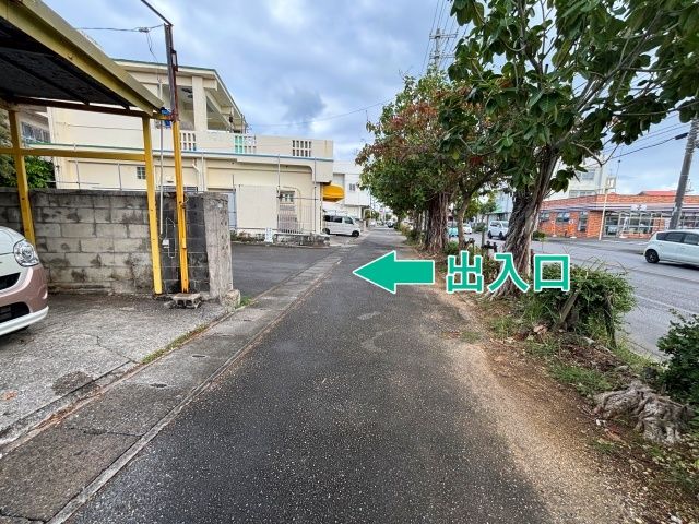 泡瀬5-32-4駐車場の駐車場写真