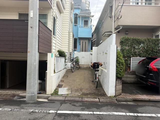 [09eeb]下馬2丁目12▽個宅アキッパ駐車場の駐車場写真