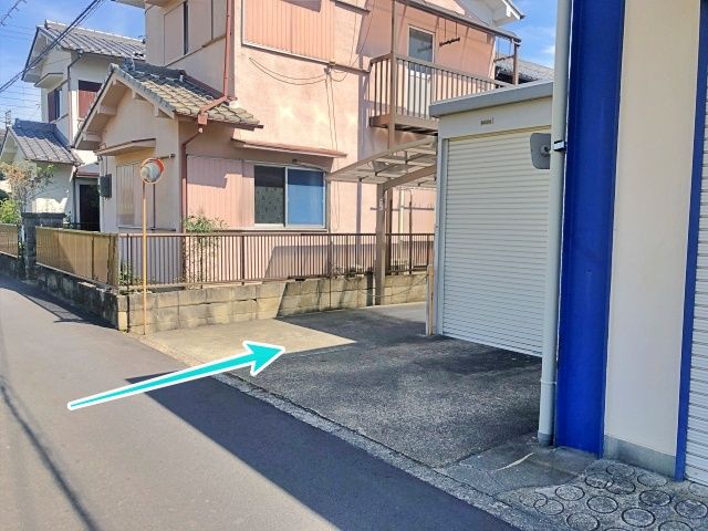 駐車場入り口