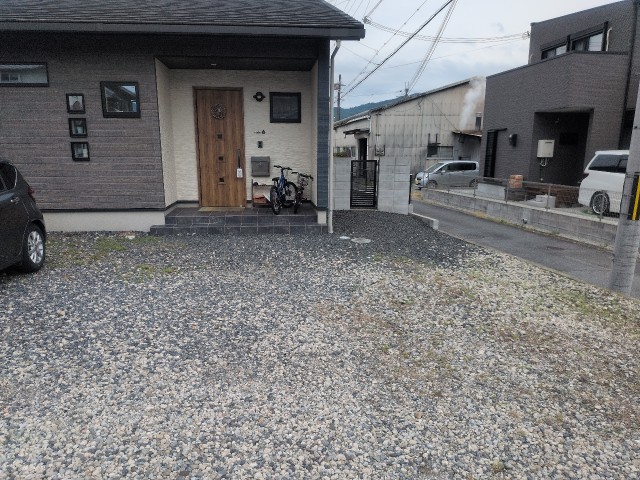 和歌山県橋本市岸上の駐車場写真
