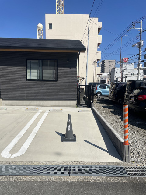 高島本町5-10 akippa 駐車場の駐車場写真