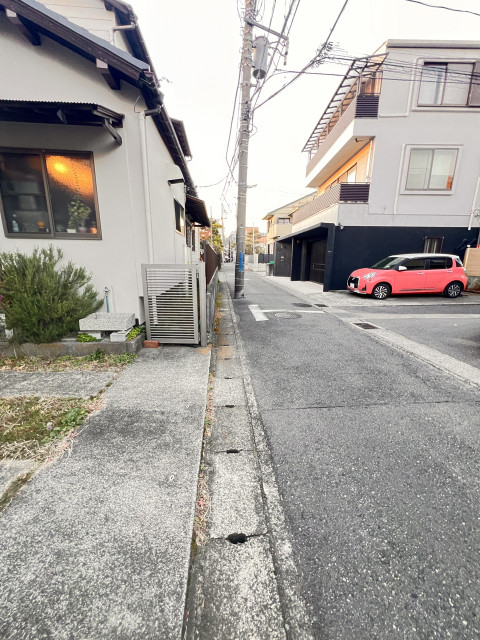 小町2丁目19-6駐車場の駐車場写真