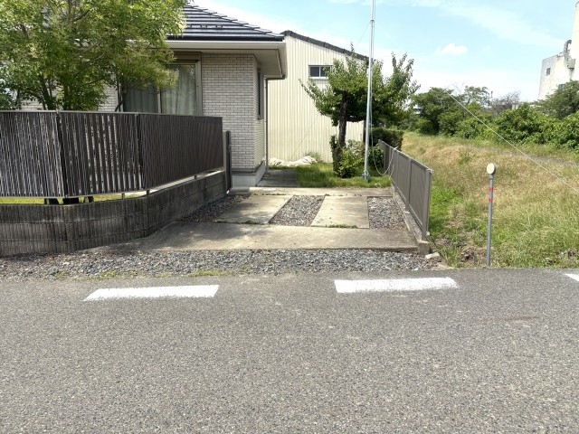 河北2丁目188駐車場の駐車場写真