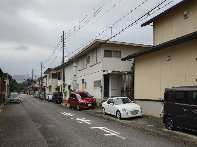 佐藤邸＿さいたま市西区中野林の駐車場写真