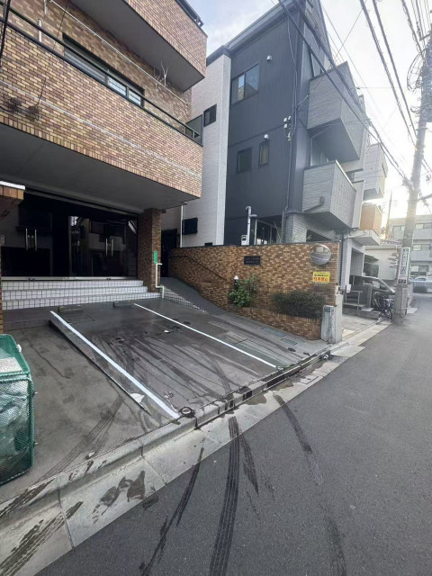 板橋区若木1丁目7-16駐車場の駐車場写真