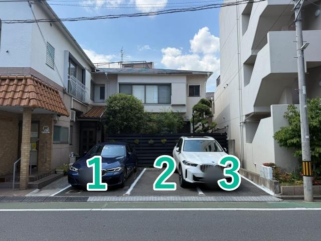 田柄2丁目31 高田歯科 ☆アキッパ駐車場の駐車場写真