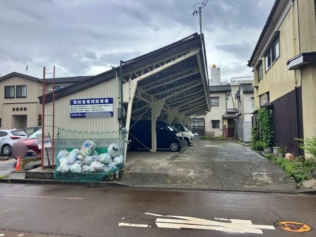 山田3丁目1-2駐車場の駐車場写真
