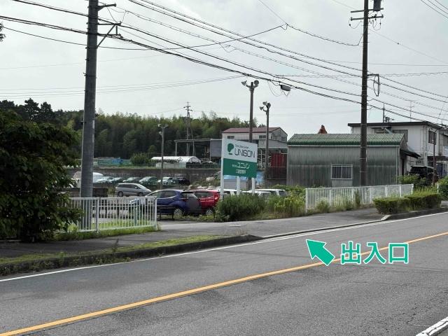 【鈴鹿サーキット1.2km】ユニソン三重営業所駐車場の駐車場写真