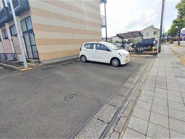レオパレス千楽駐車場【25726】の駐車場写真