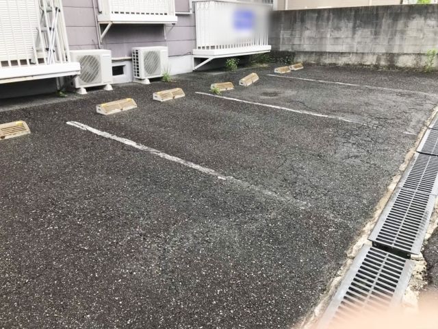 現地に区画番号等はありません