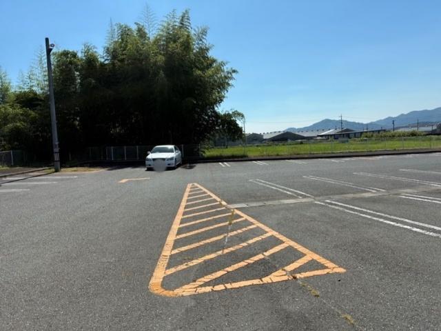ダイナム岡山院庄店 駐車場の駐車場写真