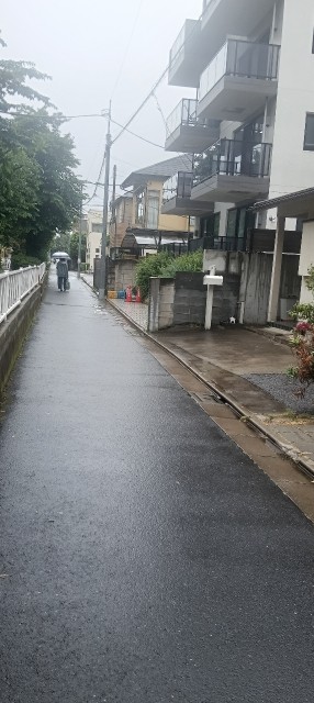東京都目黒区八雲２−１２−５の駐車場写真