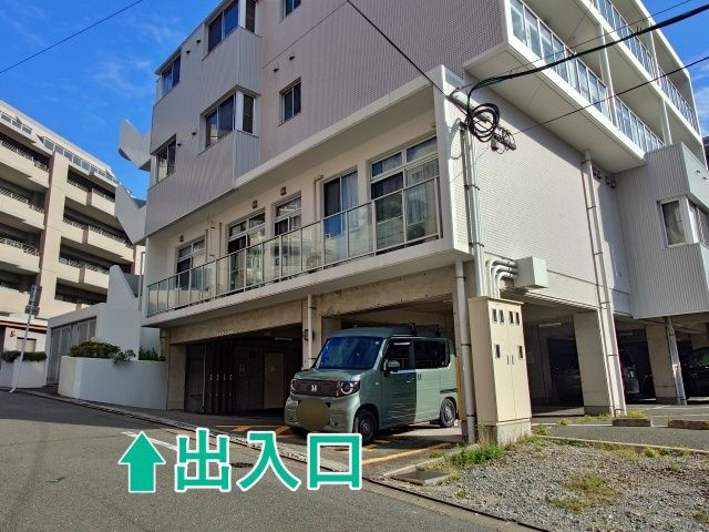 小笹の杜駐車場【高さ制限あり】の駐車場写真