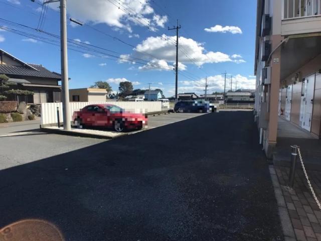 レオパレススカイA駐車場【17283】の駐車場写真