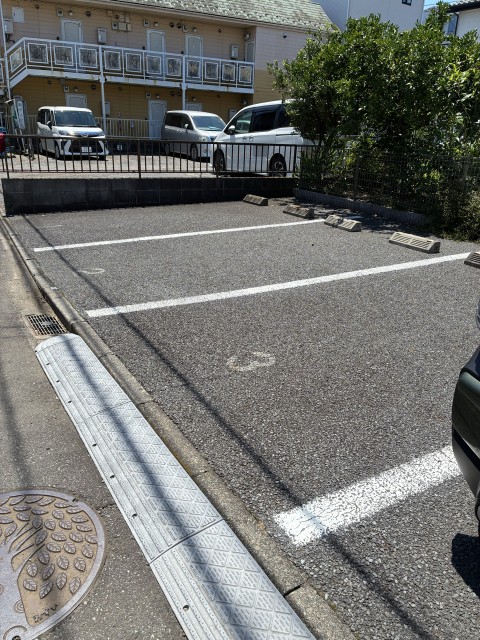 西橋本４丁目の駐車場写真