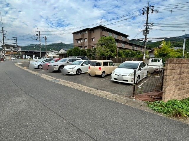 駐車場写真2