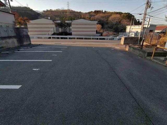 レオパレスロザリオン駐車場【18541】の駐車場写真