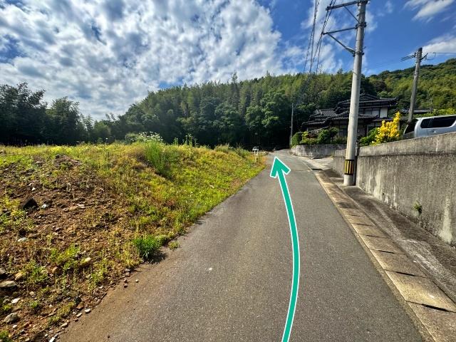 東区小山6丁目上部駐車場の駐車場写真