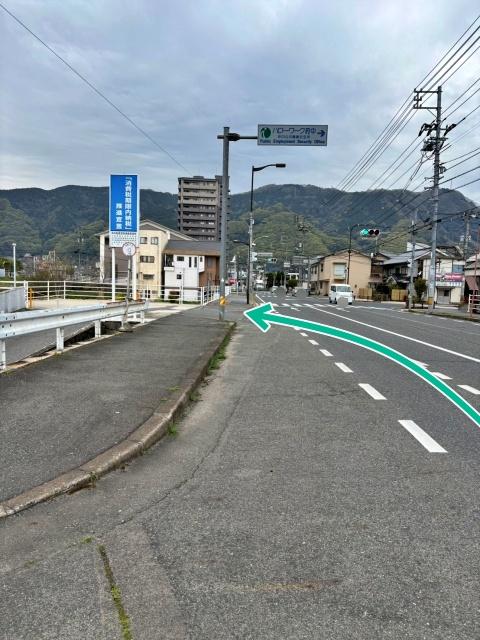 府中町(南)信号南側空き地【備後国府まつり：12:00〜22:00】の駐車場写真