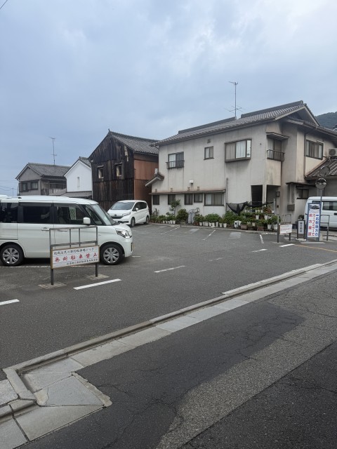 鞆町鞆879-1駐車場の駐車場写真