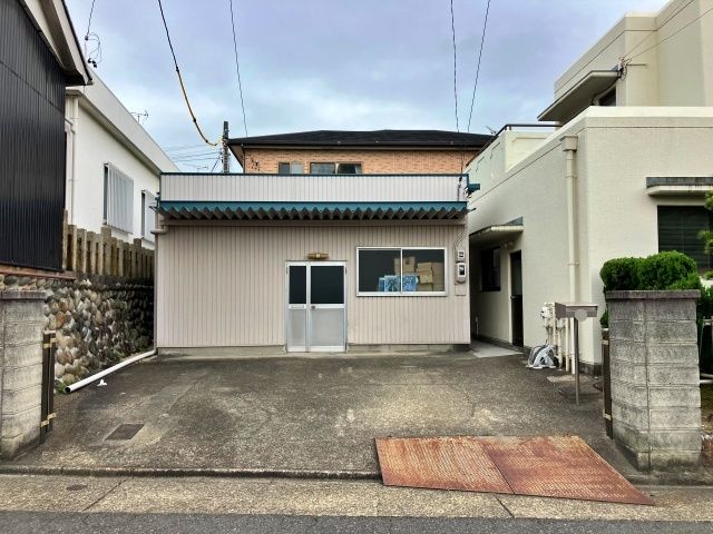 松城町3-46駐車場の駐車場写真