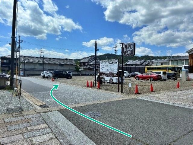 NPC24H法隆寺1丁目パーキングの駐車場写真